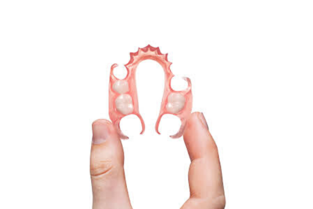 Prótese dentária móvel de silicone