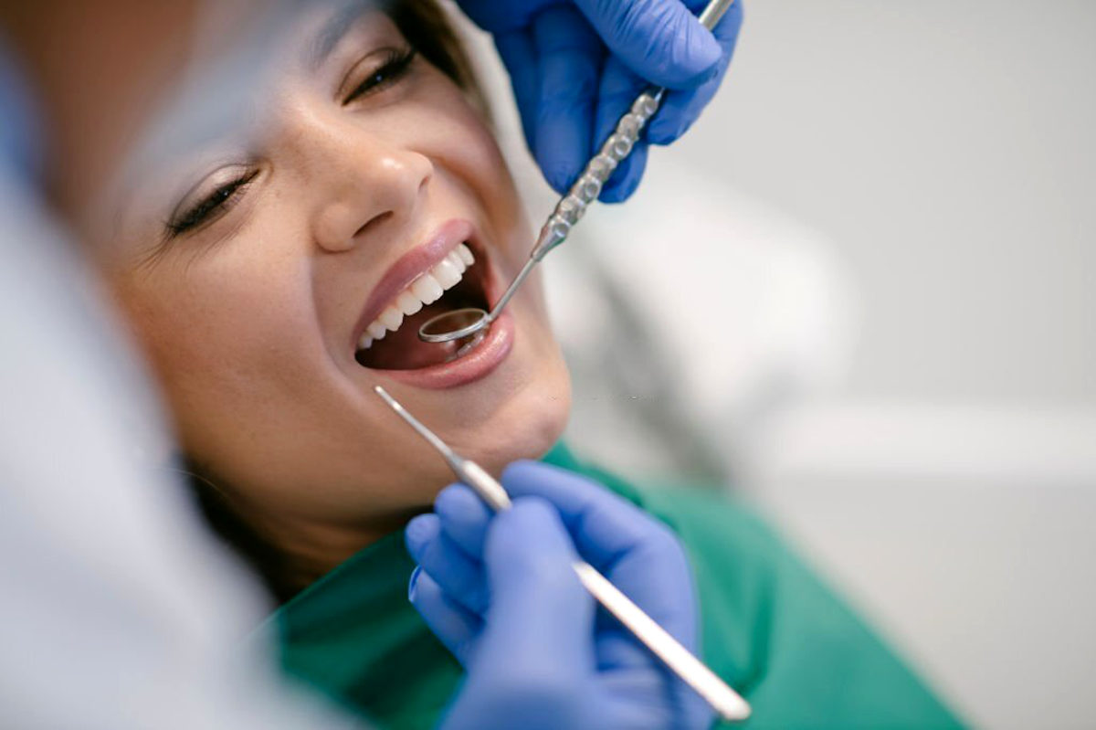 como melhorar a cicatrização e recuperação do implante dentário