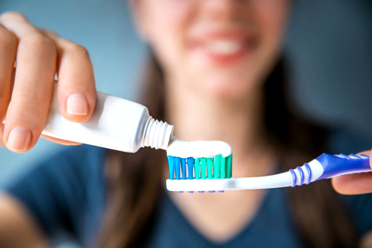 fatos odontológicos assustadores sobre escovar dentes